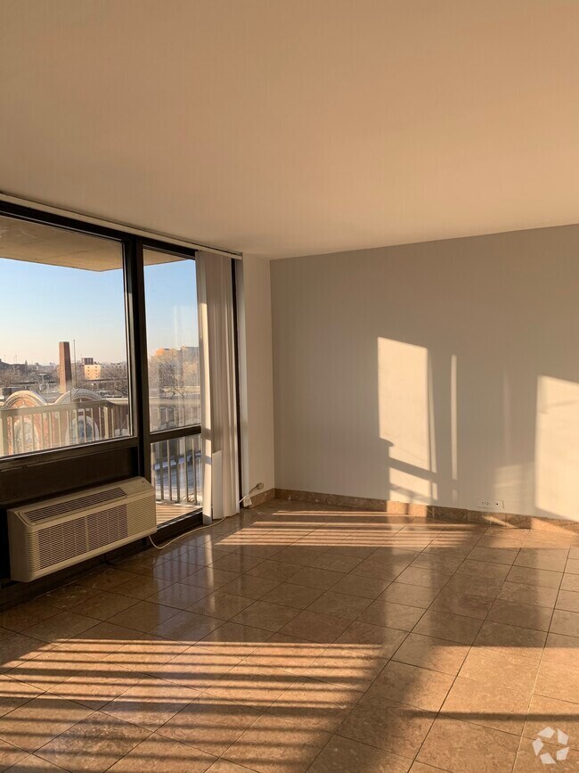 Apartments for Rent in 60616