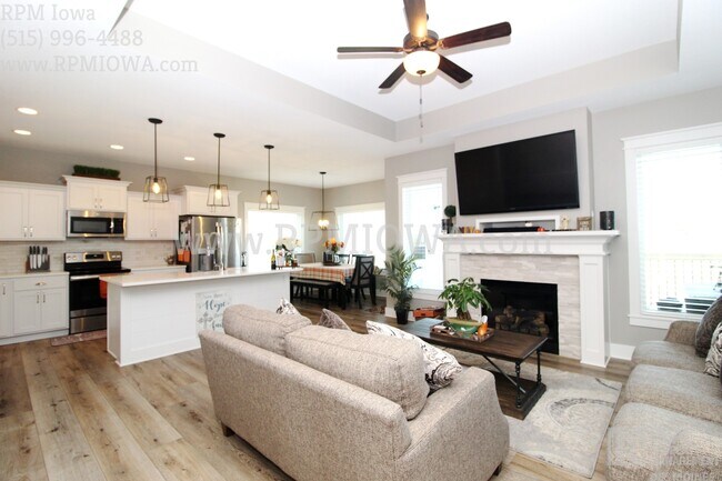 Foto del edificio - Over 2500 Square feet!!! 4 Bedroom, 2.5 Bath Home in Ankeny