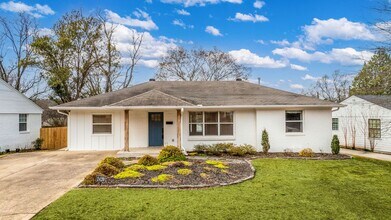 Building Photo - 2420 Durwood Rd