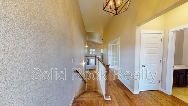 Foto del edificio - 1097 Antrim Loop