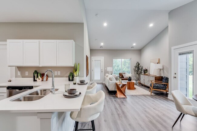 Foto del edificio - Falcon Falls-Maxwell Plan