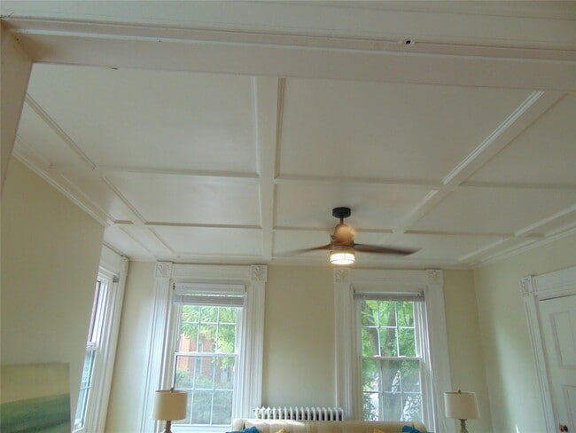 Building Photo - 205 Union St