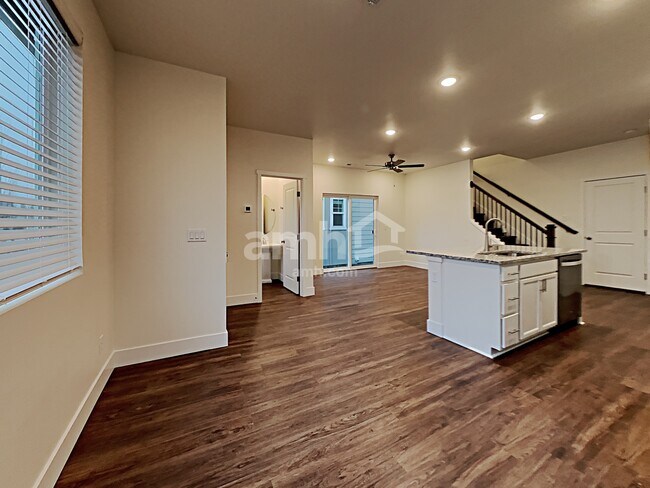Foto del edificio - 33013 Lookout Ln