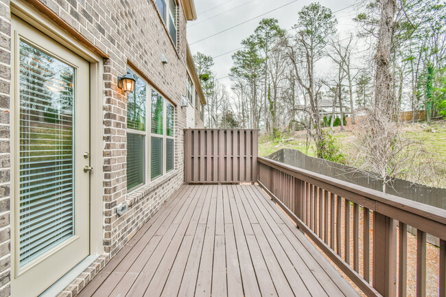 Building Photo - 381 Provenance Dr