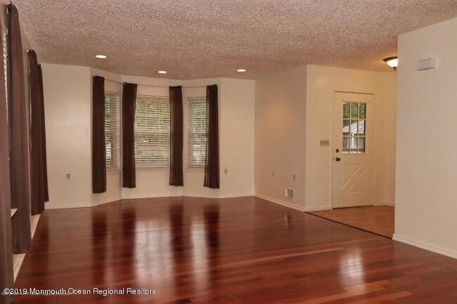 Foto del edificio - 5 Snowbell Ct