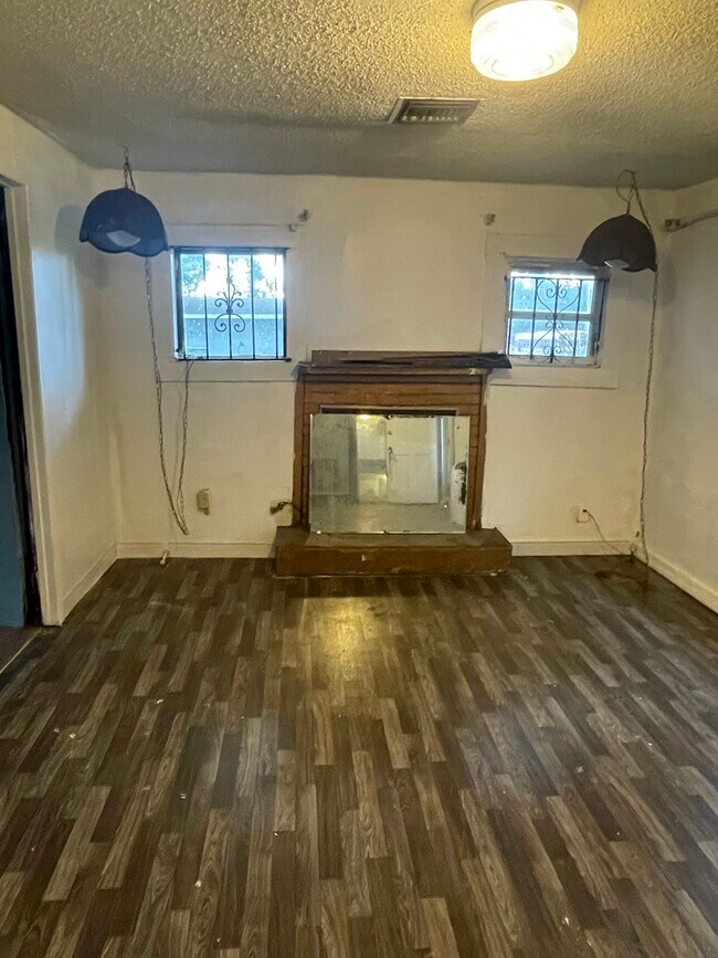 Foto del edificio - 1739 W Spruce St