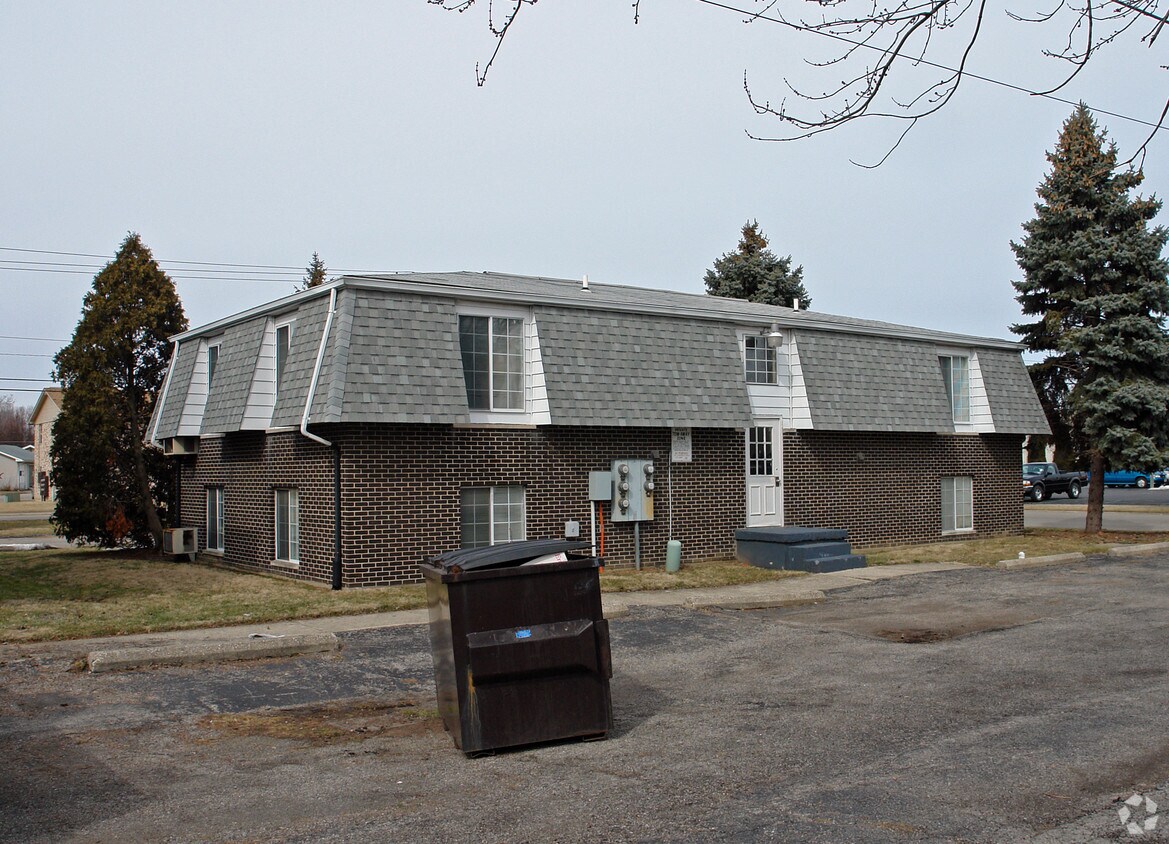 Building Photo - 305 Bellbrook Ave