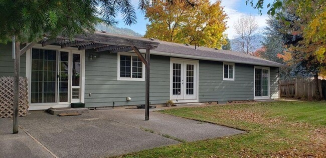 Building Photo - 1754 Darrell Cir