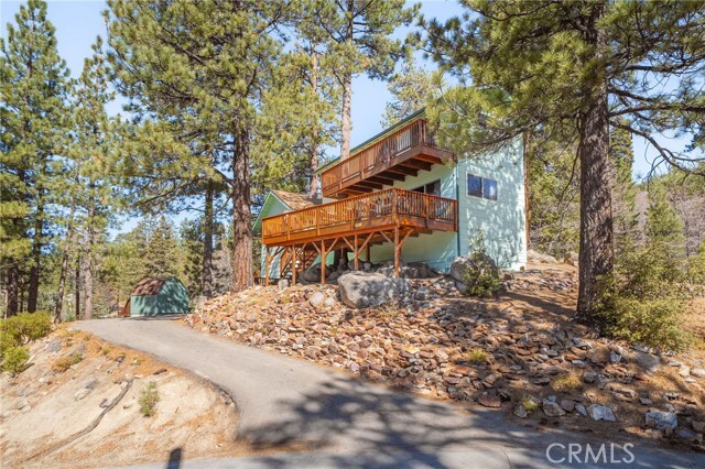 Building Photo - 39254 Cedar Dell Rd