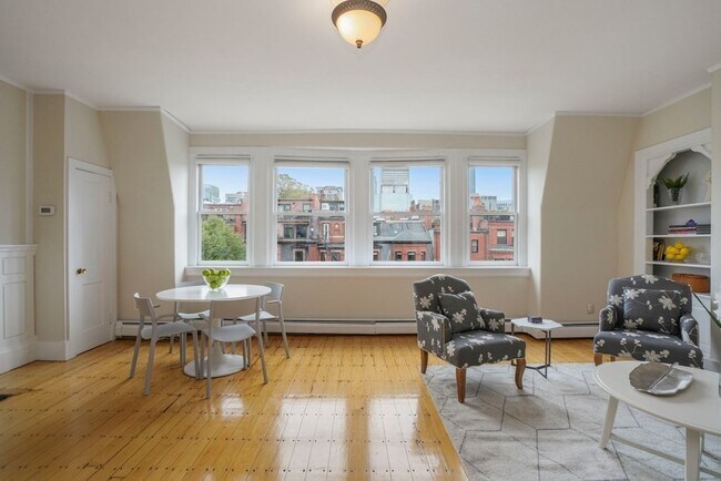 Foto del edificio - 347 Beacon St