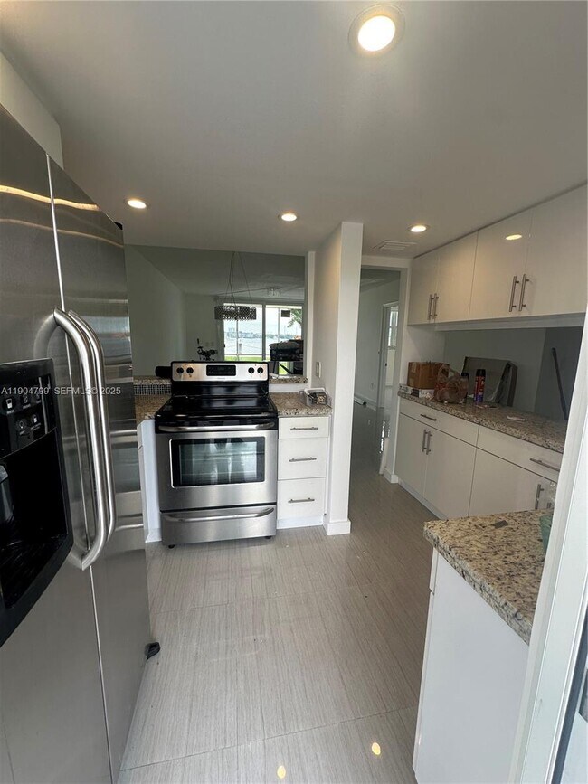 Foto del edificio - 3000 Marcos Dr