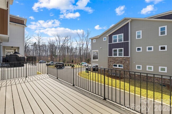 Foto del edificio - 2337 Aria Park Dr