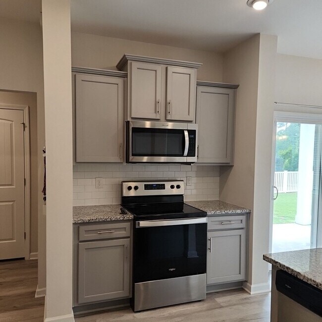 Foto del edificio - Four Bedroom Home, Long Term Rental - Conway, SC