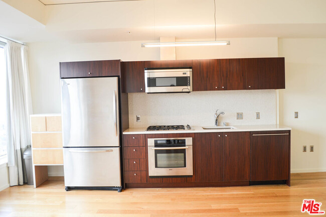 Building Photo - 1155 S Grand Ave