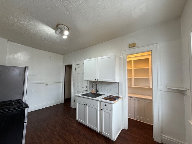 Foto del edificio - 27 Carthage Dr