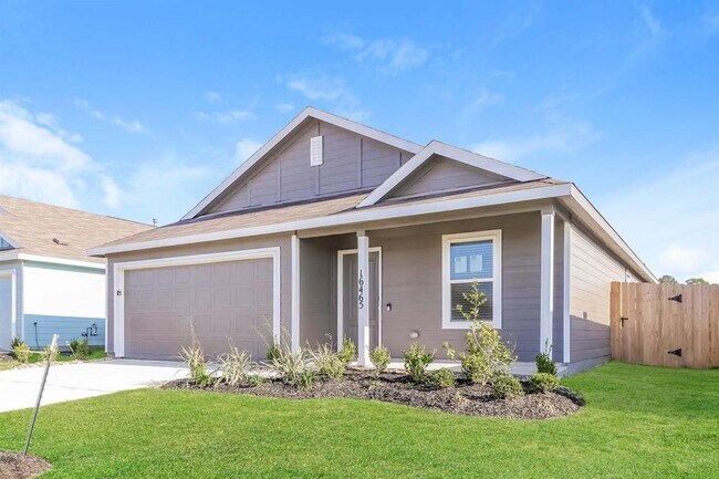 Building Photo - 16465 Blossom Grv Dr