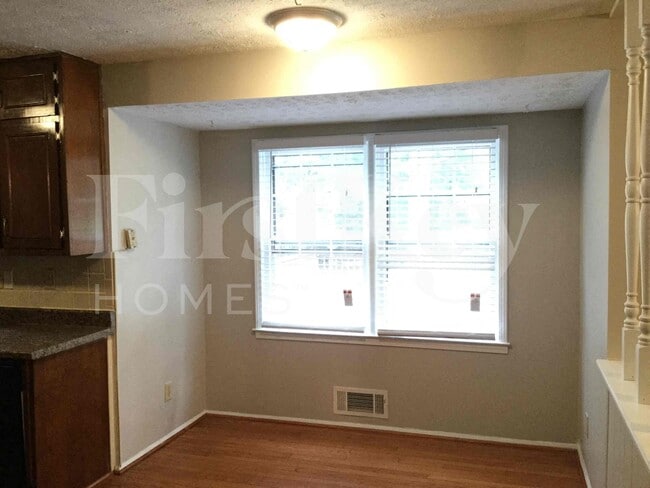 Building Photo - 455 Ohern Ct