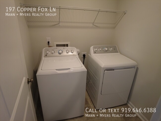 Foto del edificio - 197 Copper Fox Ln