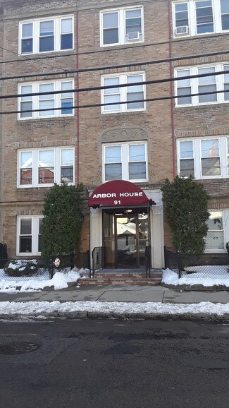 Building Photo - 95 Nichols St