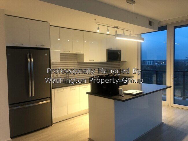 Foto del edificio - 11700 Plaza America Dr
