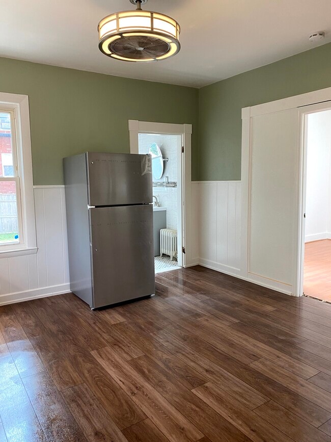 17 Myrtle St Unit 17, Waltham, MA 02453 Apartments in Waltham, MA