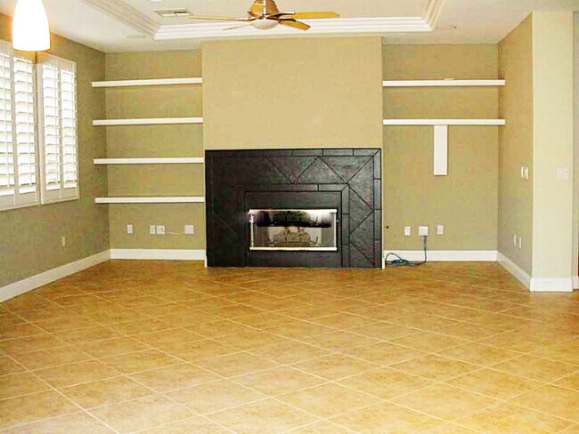 Foto del edificio - SINGLE STORY 3 CAR GARAGE SOUTHERN HIGHLANDS HOME