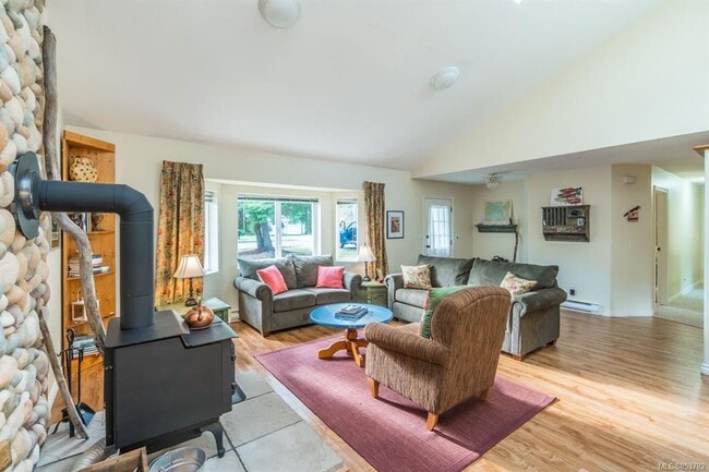 Building Photo - 3861 Charlton Dr