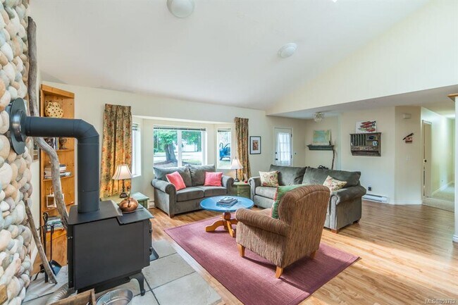 Photo du bâtiment - 3861 Charlton Dr