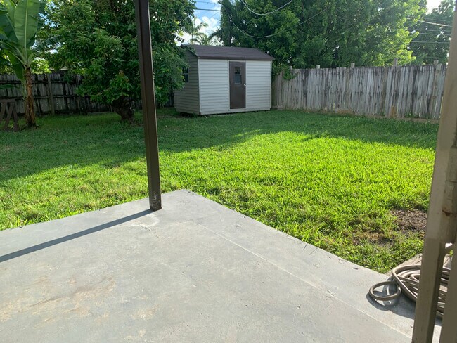 Foto del edificio - 11851 SW 208th St