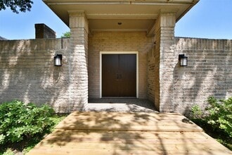 Building Photo - 7718 Moondance Ln