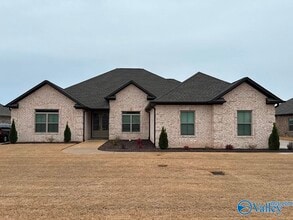 Building Photo - 26430 Birkshire Ln