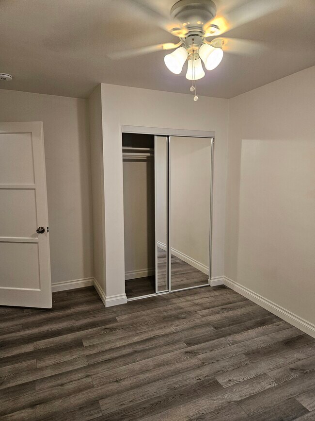 Bedroom - 1846 Scott Rd