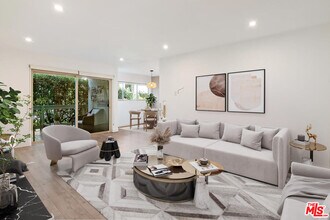 Building Photo - 23665 Park Capri