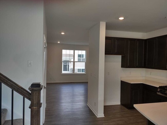Building Photo - 1039 Atterberg Rd