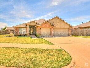 Building Photo - 18020 Cerrado Cir