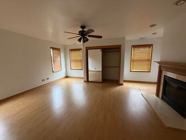 Foto del edificio - 2425 Hessing St
