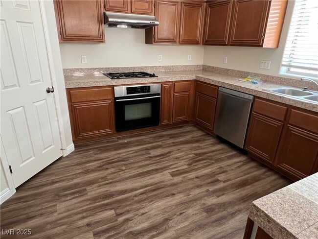 Building Photo - 1625 Yellow Tulip Pl