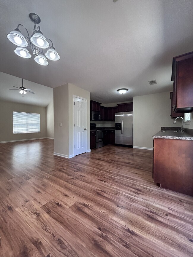 Foto del edificio - 259 Canterberry Pl