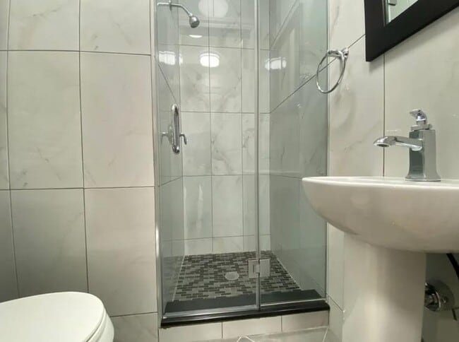 Foto del edificio - 21-47-47 33rd St