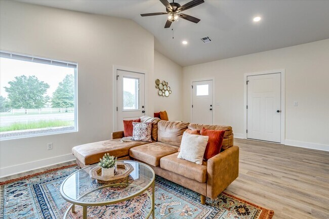 Foto del edificio - 607 Briarbrook Ln