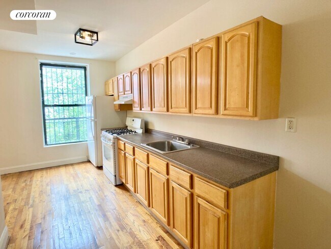 Foto del edificio - 173 E 116th St