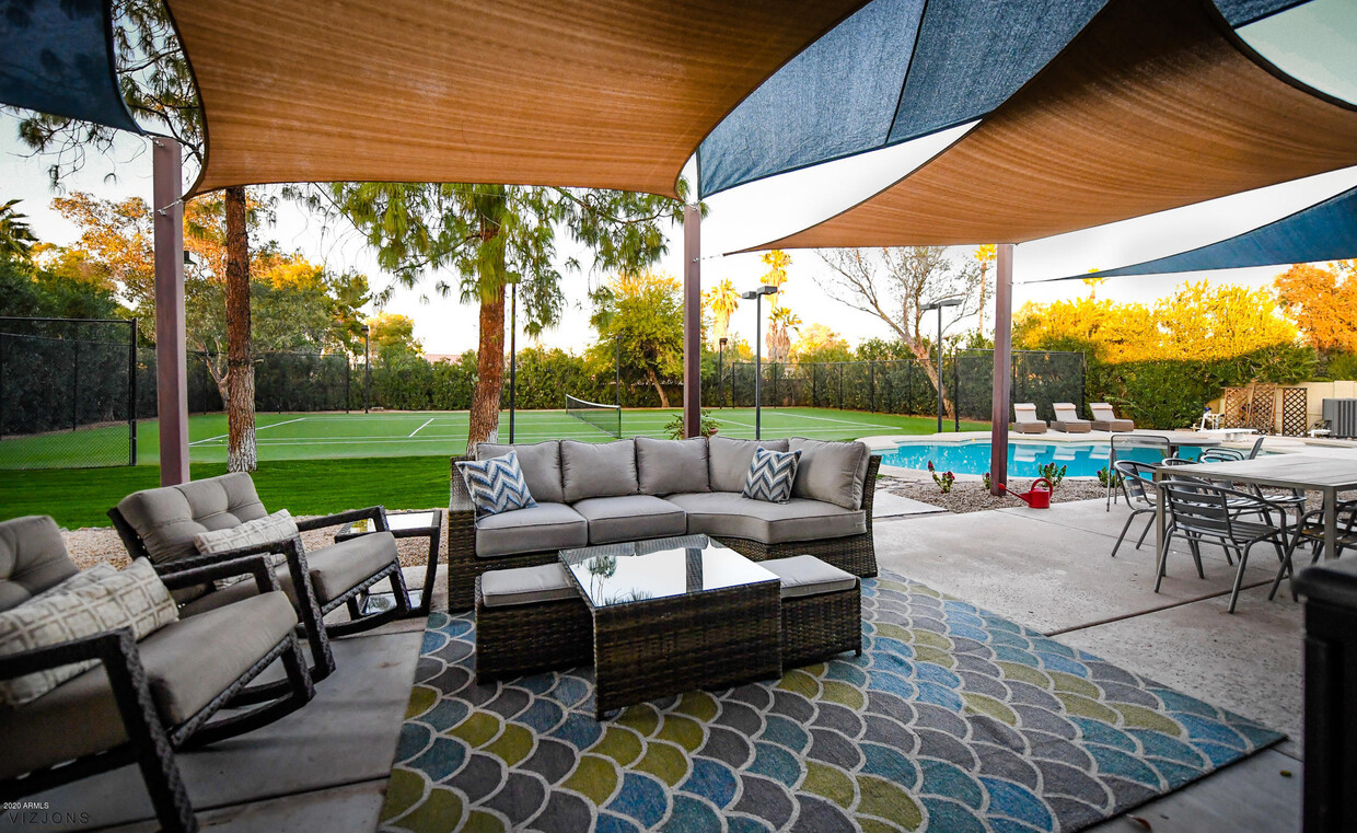 Foto principal - 4820 E Altadena Ave