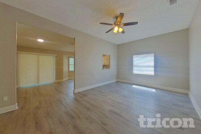 Foto del edificio - 1379 High Plains Dr W