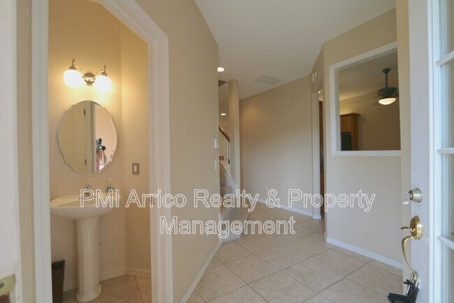 Foto del edificio - 9710 Taylor Rose Ln