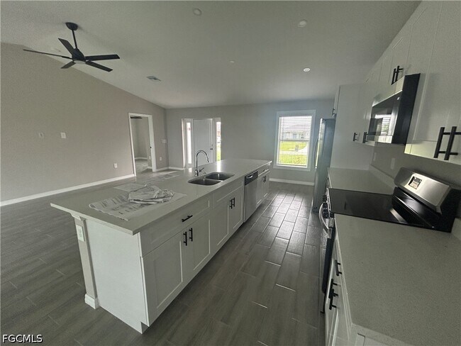 Foto del edificio - 3804 NE 9th Pl