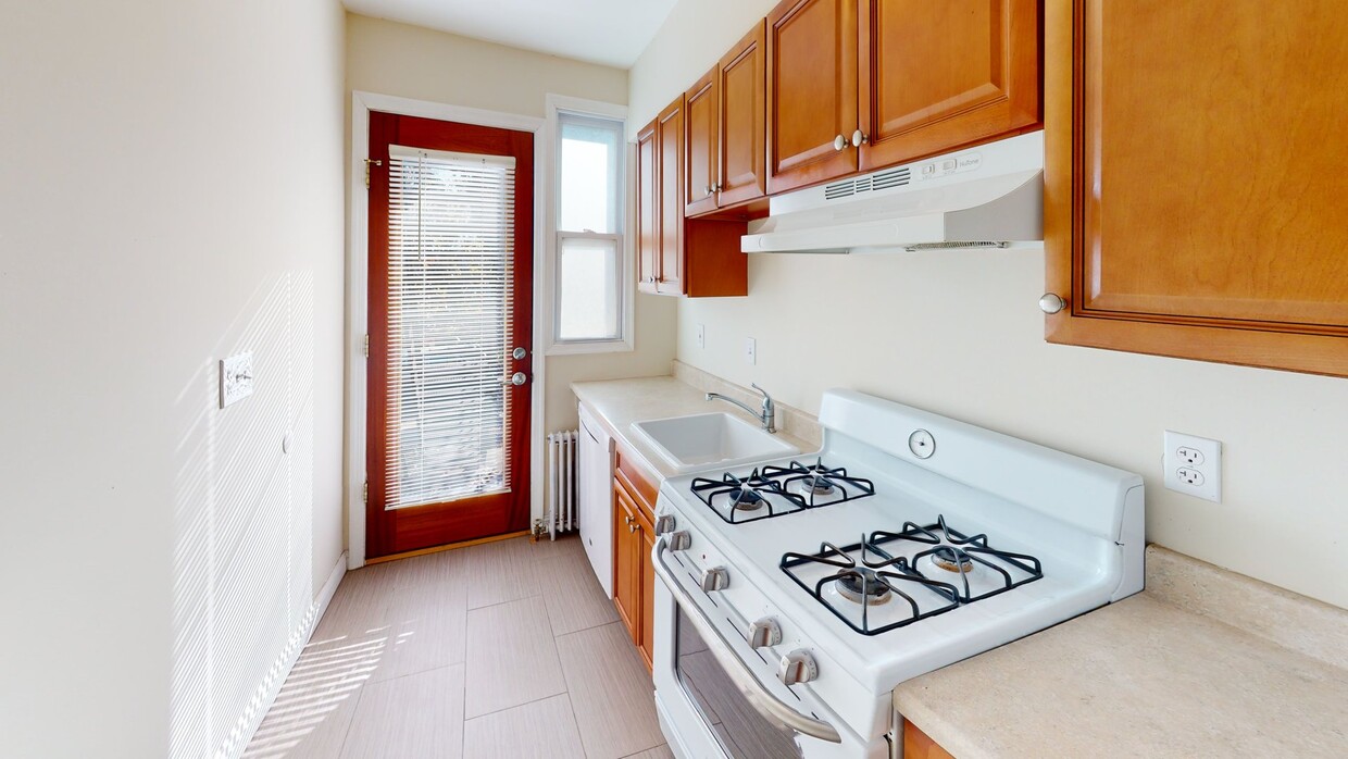 Photo - 711 Kearny St NE Apartment