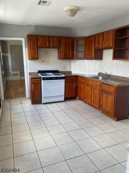 Kitchen - 29 N 7th St