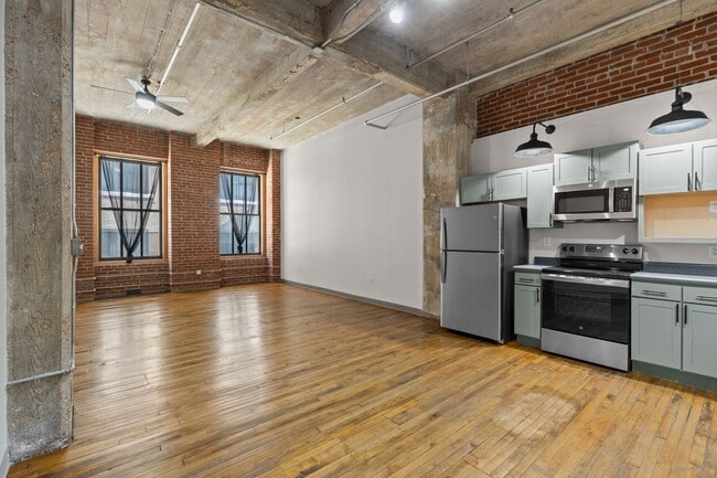 Interior Photo - Vista | On Wash Ave