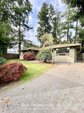 Building Photo - 2348 N 180th St