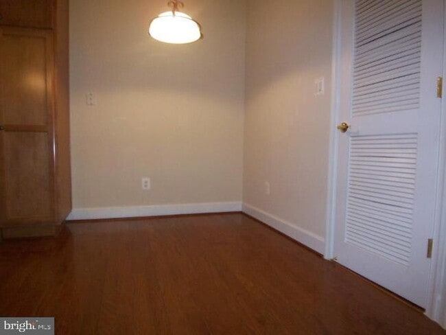 Foto del edificio - 7065 Heritage Hunt Dr